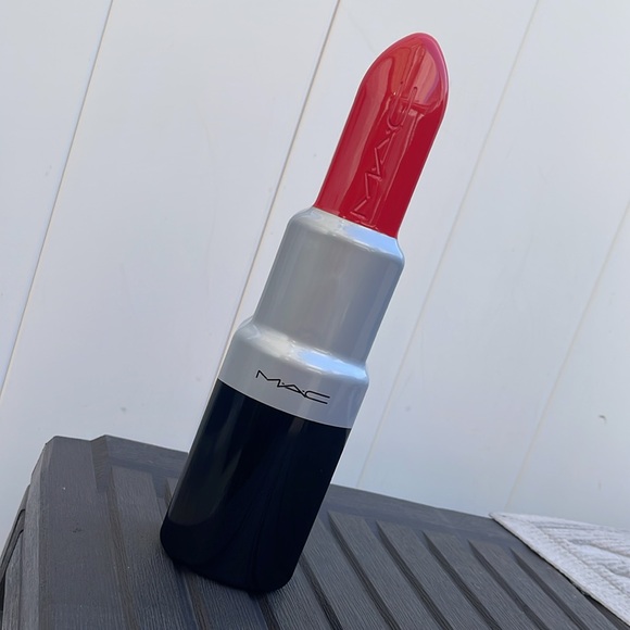 MAC Cosmetic - Red Lipstick Tin - Limited Edition - Picture 11 of 16